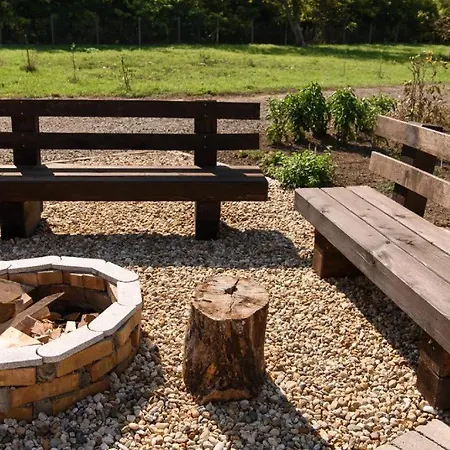 - Estate - 3 , Up To 15 Guest, 3000 Sqm - Near Tokaj & Tisza Apartmán Tiszatardos