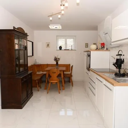 - Estate - 3 , Up To 15 Guest, 3000 Sqm - Near Tokaj & Tisza Apartmán Tiszatardos