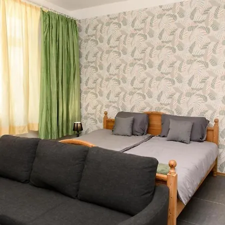 Apartmán - Estate - 3 , Up To 15 Guest, 3000 Sqm - Near Tokaj & Tisza *