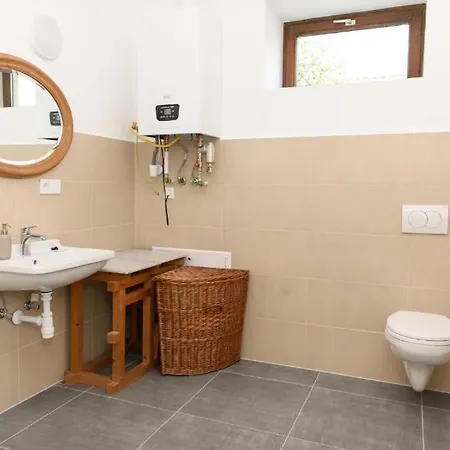 Apartmán - Estate - 3 , Up To 15 Guest, 3000 Sqm - Near Tokaj & Tisza *
